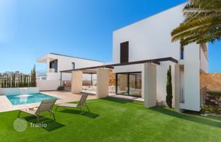 4-bedroom villa 196 m² in Orihuela Costa for 1,160,000 €