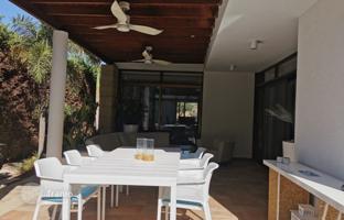 4-bedroom cottage 235 m² in Agios Athanasios (Cyprus) for 1,650,000 €