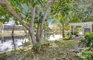 3-bedroom house 213 m² in Sunrise for $469,000