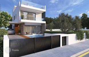 3-bedroom cottage 256 m² in Geroskipou for 555,000 €