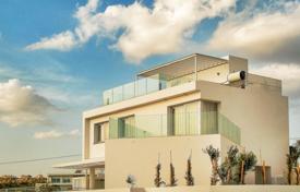 Villa in Ayia Napa with 3 bedrooms for 482,000 €