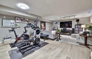 10-bedroom house in Etobicoke for C$2,468,000