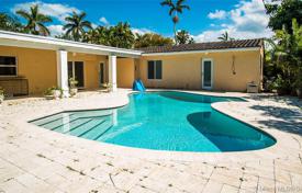 Cozy villa with a backyard, a swimming pool, a recreation area, a garden and a parking, Miami, USA for $990,000