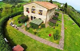 Two-storey house with a private garage and a communal pool in Chianni, Tuscany, Italy for 570,000 €
