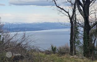 Land plot 1,450 m² in Veprinac for 240,000 €