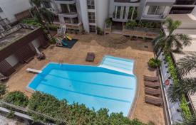 3-bedroom apartments in condo in Khlong Toei for $4,000 per week