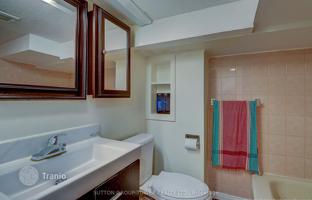 9-bedroom house in Scarborough for C$1,281,000