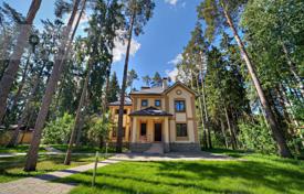 Detached house 600 m² in Moscow Region, Russia for 245,000 ₽ per week