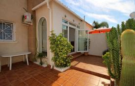 Two-storey furnished townhouse with sea views in Torrevieja, Alicante, Spain for 180,000 €