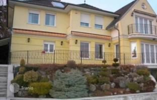 Comfortable house with a swimming pool, a sauna and a gym, District II, Budapest, Hungary for 745,000 €