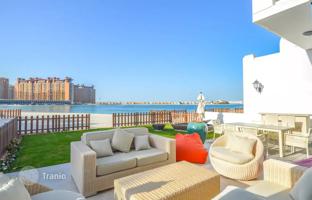 Exclusive villa with a pool and direct access to the beach, Dubai, UAE for $2,942,000