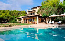 Secluded luxury villa with a private beach, a swimming pool and a garden in a prestigious area, Porto Heli, Greece for 30,000 € per week