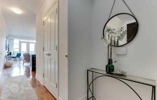 1-bedroom apartment in Etobicoke for C$908,000