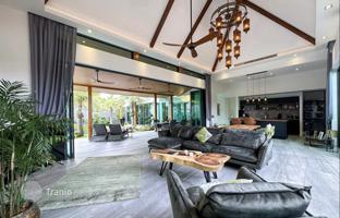 3-bedroom villa 784 m² in Si Sunthon for $1,040,000