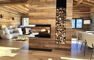 Renovated chalet with a pool, spa, and a large garden in the center of Megève, Alps, France for 3,990,000 €