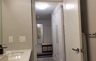 3-bedroom apartment in Etobicoke for C$1,171,000