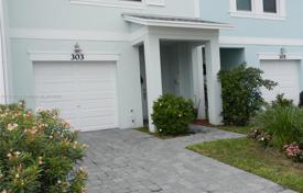Townhome – Stuart, Florida, USA for $413,000