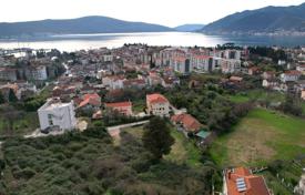 Urbanized plot in Tivat with sea view-1167 m² for 674,000 €