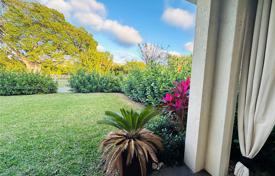 Townhome – Hollywood, Florida, USA for $779,000