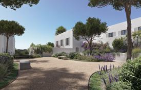Four-bedroom house within the new Las Villas de los Álamos complex in La Reserva de Sotogrande for 1,516,000 €