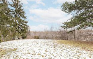 3-bedroom house in Etobicoke for C$1,365,000