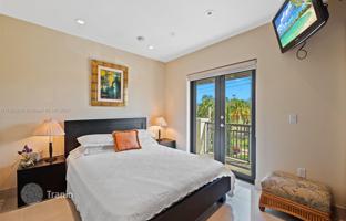 3-bedroom house 194 m² in Key Biscayne for $2,750,000
