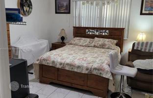 3-bedroom house 122 m² in West End for $487,000