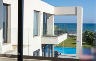 4-bedroom villa 262 m² in Famagusta for 3,250,000 €