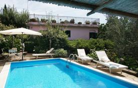 Three-storey hilltop villa with a panoramic view, a swimming pool and a garden, Massa Lubrense, Italy for 6,600 € per week