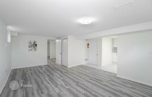 9-bedroom townhouse in North York for C$1,346,000