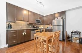 Apartment – Bay Street, Old Toronto, Toronto,  Ontario,   Canada for C$941,000