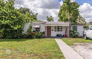 5-bedroom house 320 m² in Hollywood for $750,000