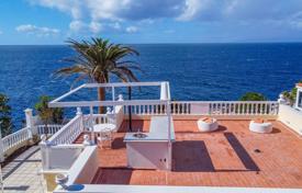Luxury villa on the oceanfront in Santa Cruz de Tenerife, Canary Islands, Spain for 950,000 €