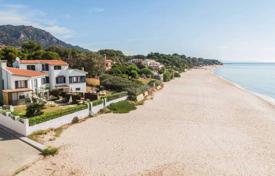 Elegant villa on the first line from the beach in Santa Margherita di Pula, Sardinia, Italy for 3,000,000 €