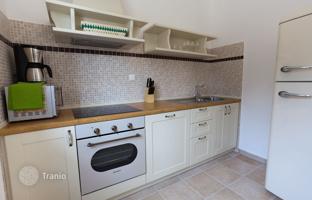 6-bedroom house 255 m² in Kras for 1,200,000 €