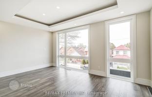 12-bedroom house in York for C$2,517,000