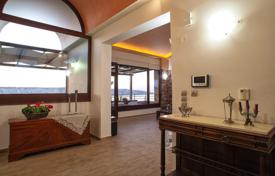 5 bedroom premium Villa with Pool and Sea Views overlooking town and beach for 1,290,000 €
