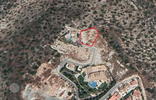 Land plot 1,460 m² in Pareklisia for 1,387,000 €