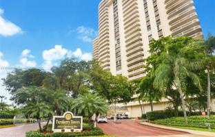 2-bedroom apartments in condo 156 m² in Miami for $549,000
