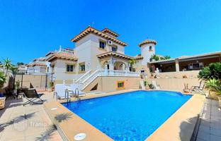 4-bedroom villa 90 m² in La Zenia for 339,000 €