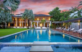 Spacious villa with a garden, a backyard, a pool, a barbecue area, a patio and terraces, Miami Beach, USA for $35,000,000