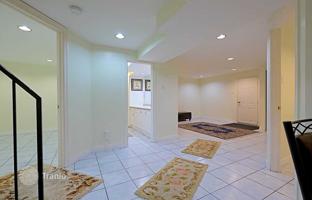 6-bedroom house in Etobicoke for C$1,377,000