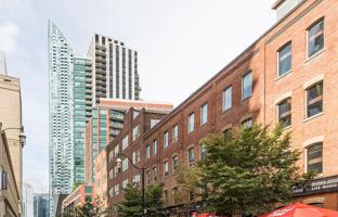 4-bedroom apartment in Scott Street for C$912,000