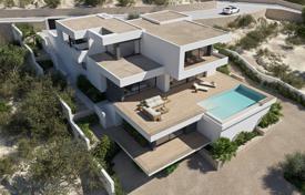 Villa with swimming pool, garden, recreational facilities, close to beaches, shops, sports grounds, Alicante, Spain for 2,456,000 €
