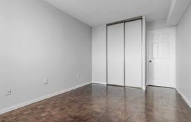 Apartment – Bathurst Street, Toronto, Ontario,  Canada for C$880,000