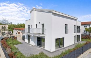 5-bedroom house 190 m² in Porec for 570,000 €