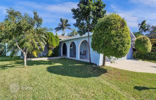 4-bedroom house 210 m² in Florida for $724,000