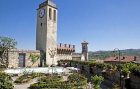 Ancient villa for sale in Monterchi Arezzo Tuscany for 1,150,000 €
