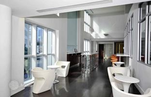4-bedroom apartment in York Street for C$888,000