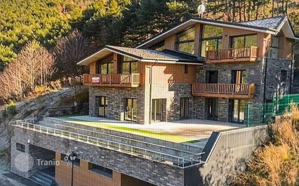 Villa for sale in Andorra la Vella, Andorra — listing 1912733